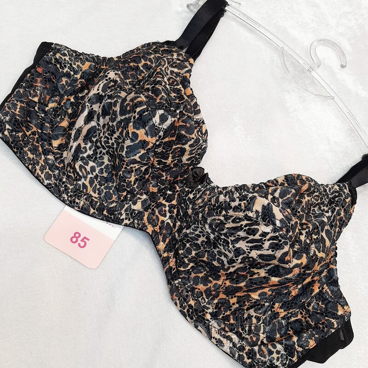 سوتین پلنگی کوچک کننده فنردار